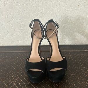 Rachel Zoe platform heel size: 8M